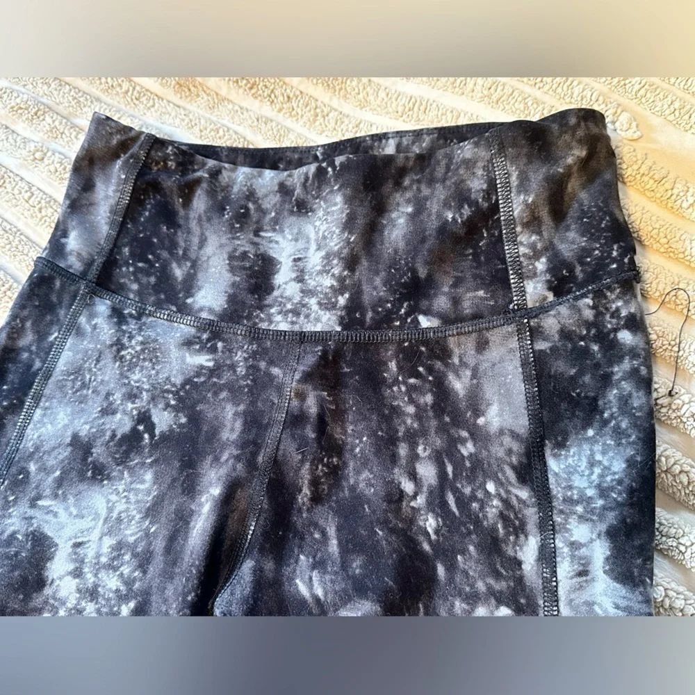 All In Motion Tie-Dye Leggings